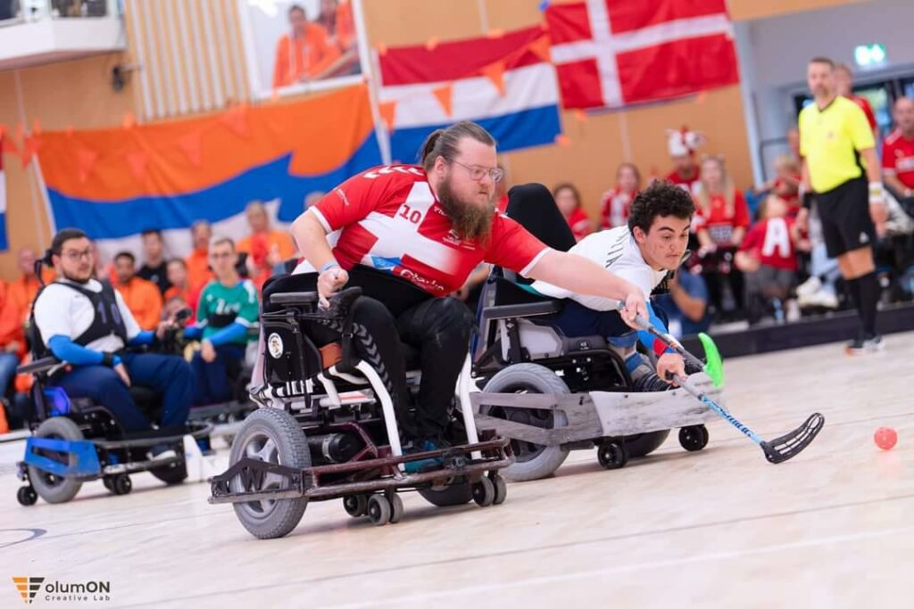 Powerchair Hockey, lo sport poco noto in cui l’Italia eccelle